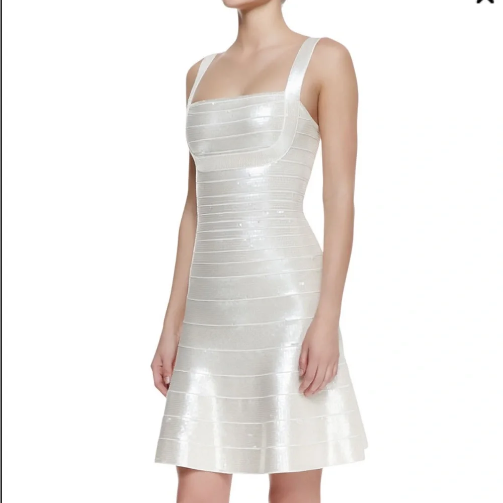 NOT AVAILABLE UNTIL January 2026 Herve Leger
Jacklyn Square-Neck Bandage Dress - Picture 1 of 3